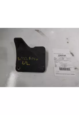 FREIGHTLINER CASCADIA 125 FAIRING BRACKET/MOUNT