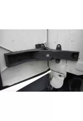 FREIGHTLINER CASCADIA 125 FAIRING BRACKET/MOUNT