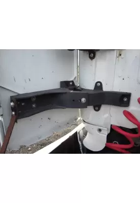 FREIGHTLINER CASCADIA 125 FAIRING BRACKET/MOUNT