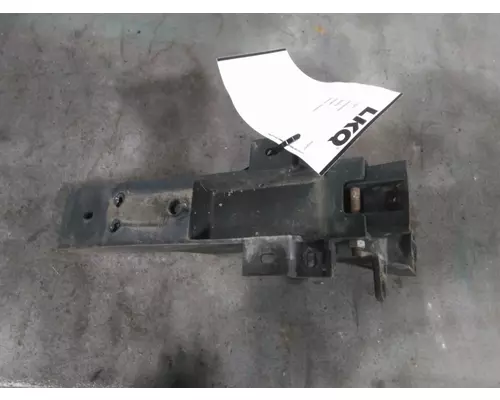 FREIGHTLINER CASCADIA 125 FAIRING BRACKETMOUNT