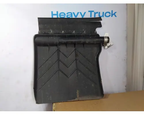 FREIGHTLINER CASCADIA 125 FENDER, QUARTERHALF REAR