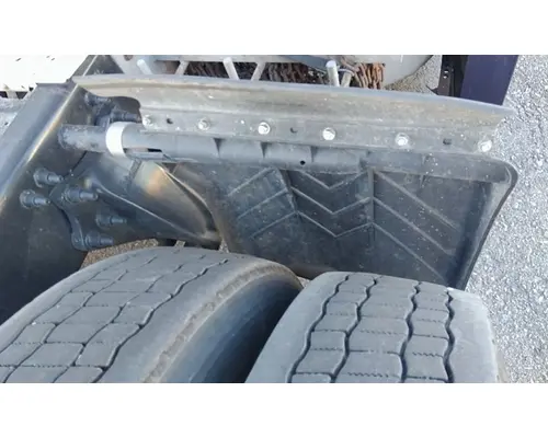 FREIGHTLINER CASCADIA 125 FENDER, QUARTERHALF REAR