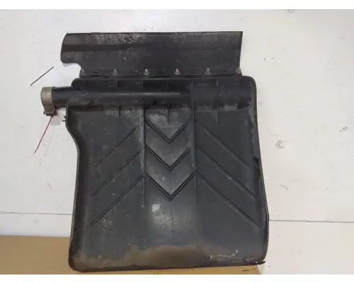 FREIGHTLINER CASCADIA 125 FENDER, QUARTERHALF REAR