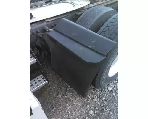 FREIGHTLINER CASCADIA 125 FENDER, QUARTERHALF REAR