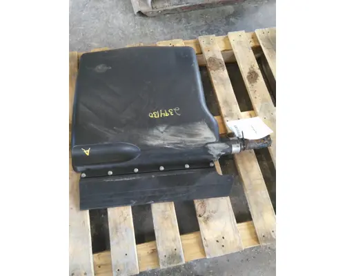 FREIGHTLINER CASCADIA 125 FENDER, QUARTERHALF REAR
