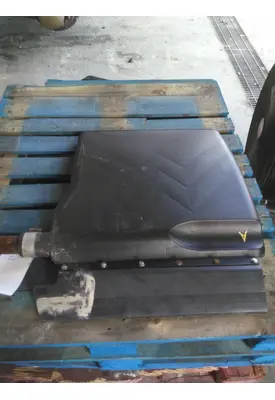 FREIGHTLINER CASCADIA 125 FENDER, QUARTER/HALF REAR