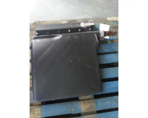 FREIGHTLINER CASCADIA 125 FENDER, QUARTERHALF REAR