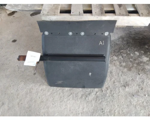 FREIGHTLINER CASCADIA 125 FENDER, QUARTERHALF REAR