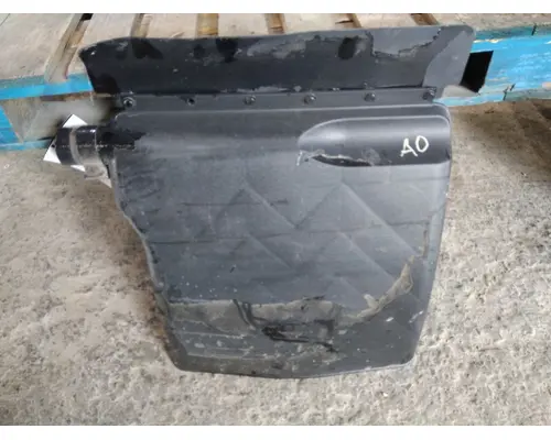 FREIGHTLINER CASCADIA 125 FENDER, QUARTERHALF REAR
