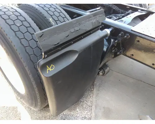 FREIGHTLINER CASCADIA 125 FENDER, QUARTERHALF REAR