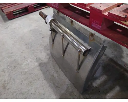 FREIGHTLINER CASCADIA 125 FENDER, QUARTERHALF REAR