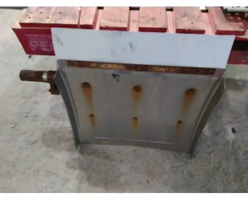 FREIGHTLINER CASCADIA 125 FENDER, QUARTERHALF REAR