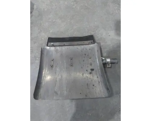 FREIGHTLINER CASCADIA 125 FENDER, QUARTERHALF REAR