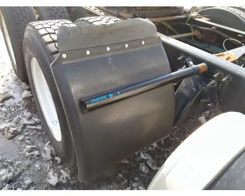 FREIGHTLINER CASCADIA 125 FENDER, QUARTERHALF REAR