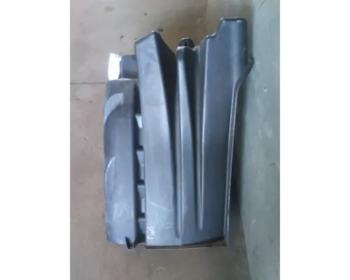 FREIGHTLINER CASCADIA 125 FENDER, SPLASH SHIELDGUARD