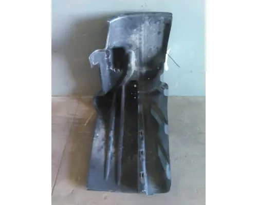 FREIGHTLINER CASCADIA 125 FENDER, SPLASH SHIELDGUARD