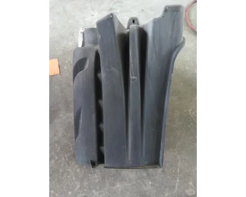 FREIGHTLINER CASCADIA 125 FENDER, SPLASH SHIELDGUARD