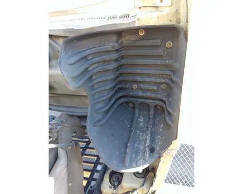 FREIGHTLINER CASCADIA 125 FENDER, SPLASH SHIELDGUARD