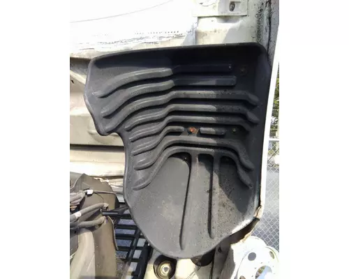 FREIGHTLINER CASCADIA 125 FENDER, SPLASH SHIELDGUARD