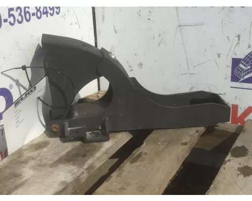 FREIGHTLINER CASCADIA 125 FENDER BRACKETMOUNT