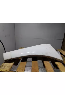 FREIGHTLINER CASCADIA 125 FENDER EXTENSION