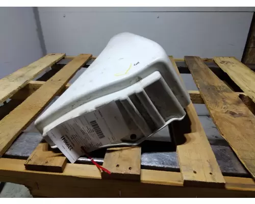 FREIGHTLINER CASCADIA 125 FENDER EXTENSION