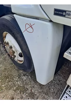 FREIGHTLINER CASCADIA 125 FENDER EXTENSION