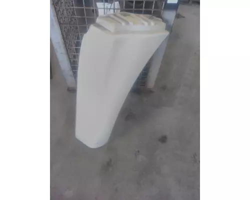 FREIGHTLINER CASCADIA 125 FENDER EXTENSION