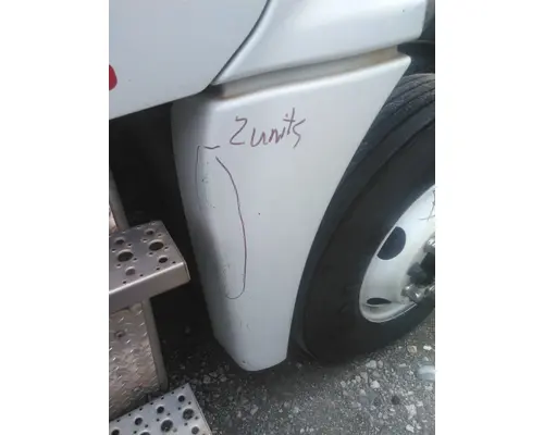 FREIGHTLINER CASCADIA 125 FENDER EXTENSION