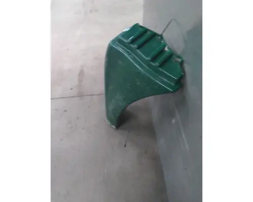 FREIGHTLINER CASCADIA 125 FENDER EXTENSION