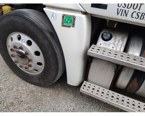 FREIGHTLINER CASCADIA 125 FENDER EXTENSION
