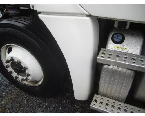 FREIGHTLINER CASCADIA 125 FENDER EXTENSION