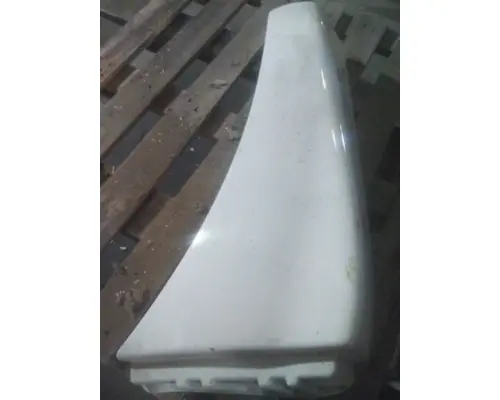 FREIGHTLINER CASCADIA 125 FENDER EXTENSION