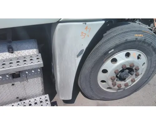 FREIGHTLINER CASCADIA 125 FENDER EXTENSION