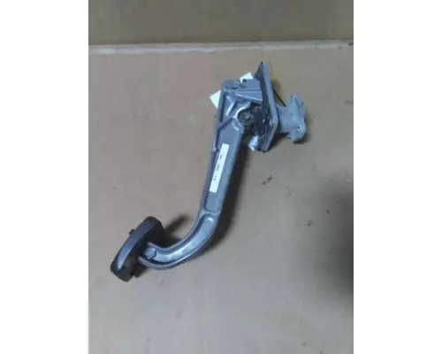 FREIGHTLINER CASCADIA 125 FOOT PEDAL