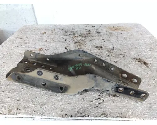 FREIGHTLINER CASCADIA 125 FRAME HORN