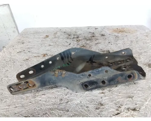 FREIGHTLINER CASCADIA 125 FRAME HORN