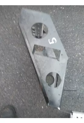 FREIGHTLINER CASCADIA 125 FRAME STEP
