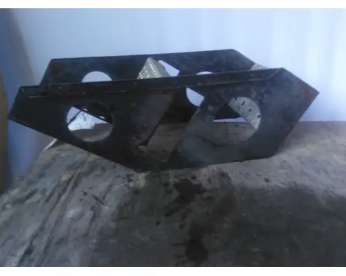 FREIGHTLINER CASCADIA 125 FRAME STEP