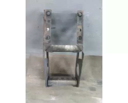 FREIGHTLINER CASCADIA 125 FRAME STEP