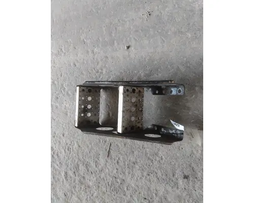 FREIGHTLINER CASCADIA 125 FRAME STEP