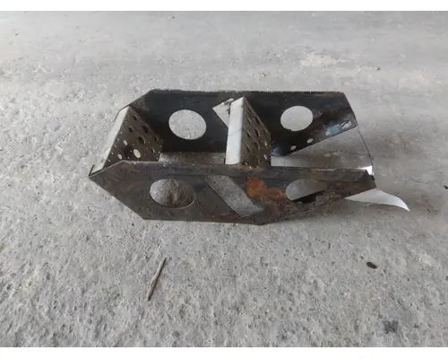 FREIGHTLINER CASCADIA 125 FRAME STEP