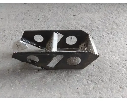 FREIGHTLINER CASCADIA 125 FRAME STEP