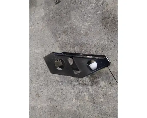 FREIGHTLINER CASCADIA 125 FRAME STEP