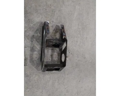 FREIGHTLINER CASCADIA 125 FRAME STEP