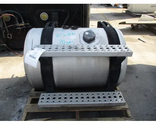 FREIGHTLINER CASCADIA 125 FUEL TANK