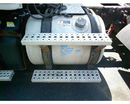 FREIGHTLINER CASCADIA 125 FUEL TANK