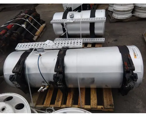 FREIGHTLINER CASCADIA 125 FUEL TANK