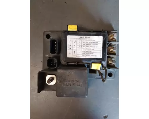 FREIGHTLINER CASCADIA 125 FUSE BOX