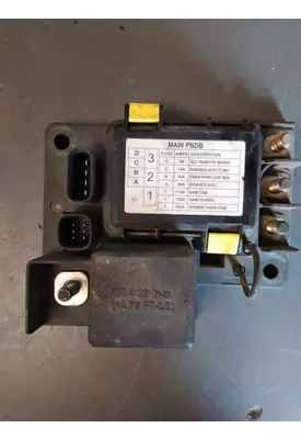 FREIGHTLINER CASCADIA 125 FUSE BOX